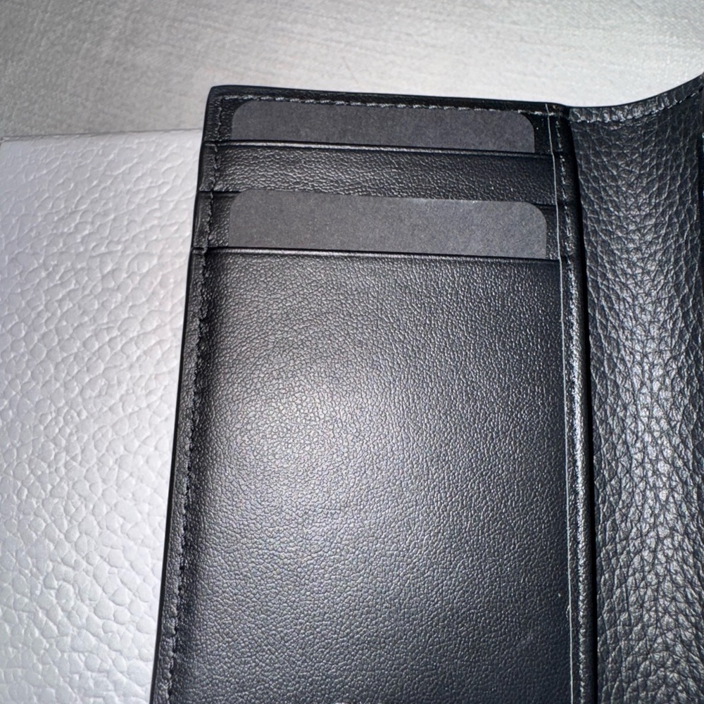 Dior CD Icon Vertical Bifold Card Holder - Picture 5 of 6